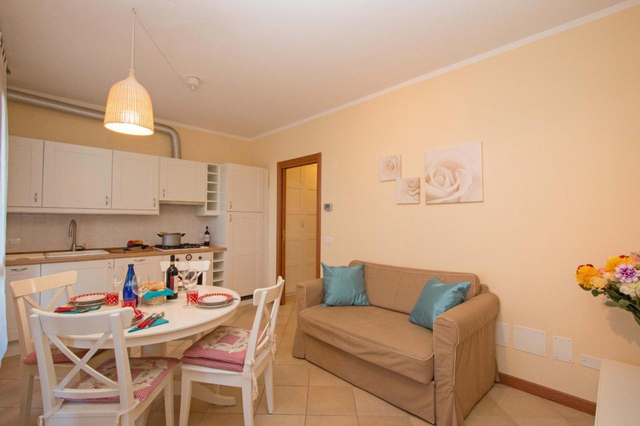 Baglio Degli Ulivi 3 Apartment By Wonderful Italy Sirmione Kültér fotó